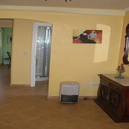 House - 2 Bedrooms With Wifi - 00117 Hébergement de vacances